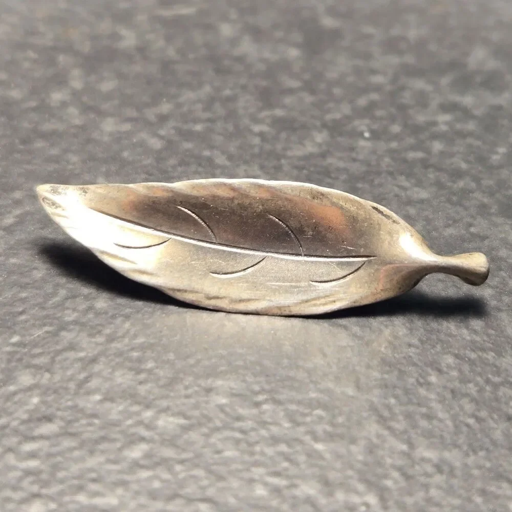 Leaf Vintage Sterling Silver Brooch Pin
